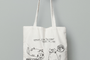 Création de Tote Bag et animation Facebook : comment j'ai contribué à mettre en lumière le Bar à Chat du Mans ?